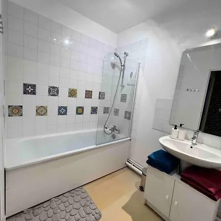 Apartment Ulis Tres Beau 2 Pieces Equipe